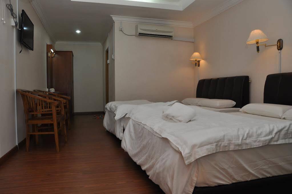 New Cocohut Chalet Hotel Kuala Terengganu Exterior foto